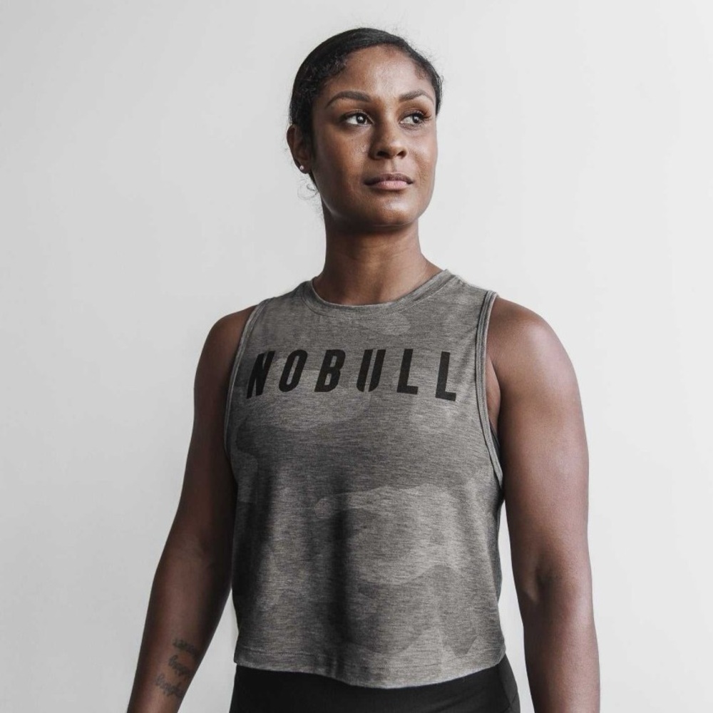 NWT Women's NOBULL Cropped Muscle Tank - Small - Heather Gray Camo